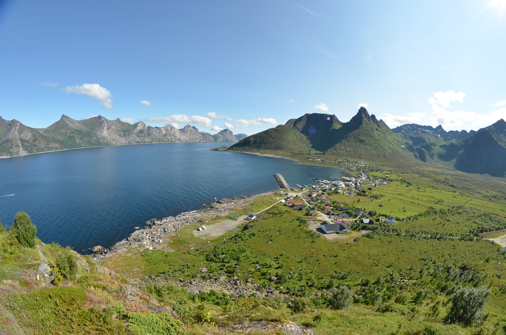/pictures/mefjbryg/FS/Idyllic fishing village Mefjordvar-2.jpg